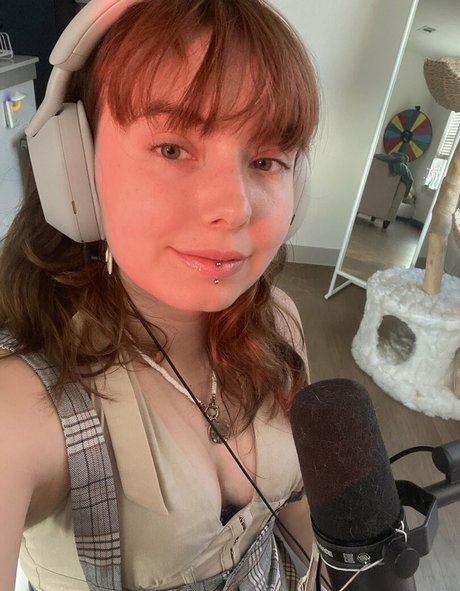 CruelRice セクシーなポルノスター 写真