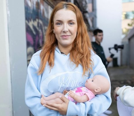 赤毛のソロOnlyFans ホットヌード 画像