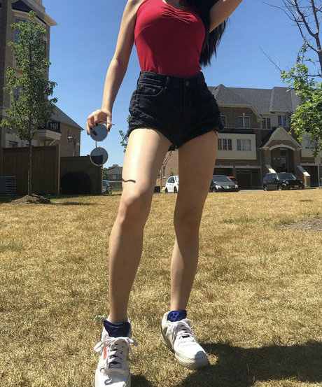 ヌード教師オンリーファンズ ホット裸 アーカイブ