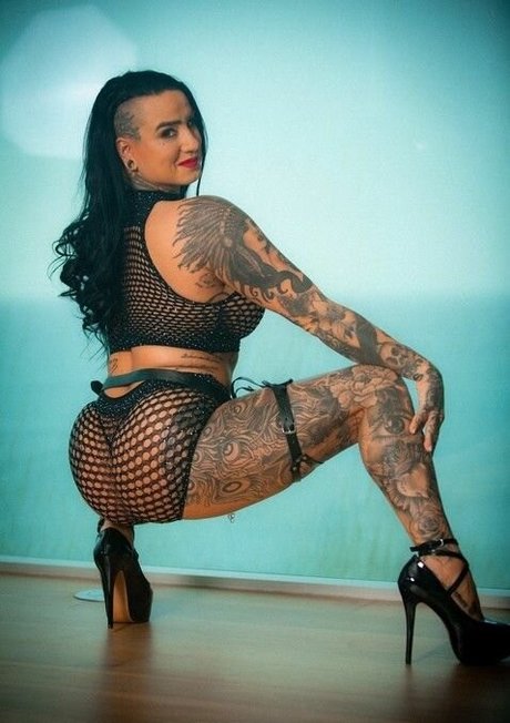 Ashlee Evans Smith セックスモデル ギャラリー