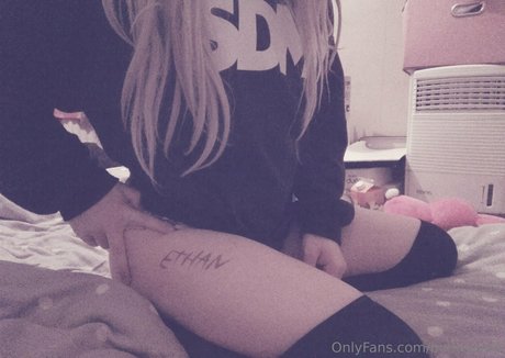 bunnycorp ポルノスター 画像