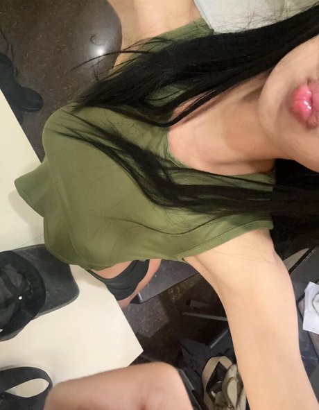 Arihienna ポルノスター トップ 写真