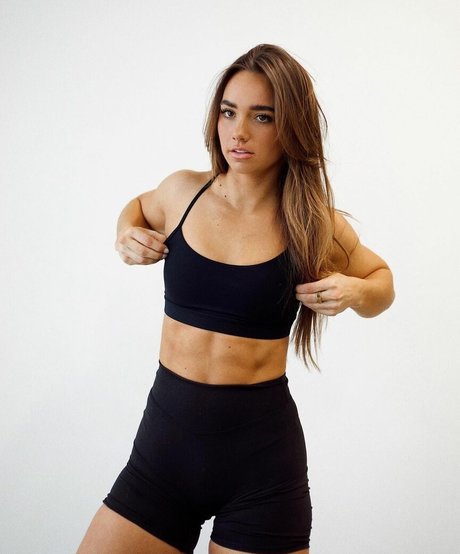 Kylie Holbeck ホットなスター 写真