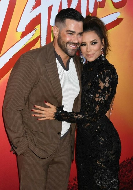 Eva Longoria エロティックなポルノスター 画像