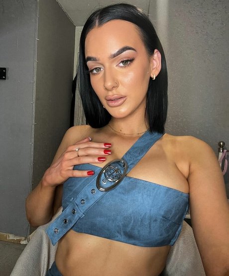 痩せたティーンのオンリーファンズ ホット裸 アーカイブ