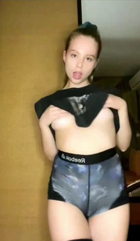 Blackdvamp ポルノモデル 写真