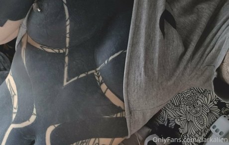 ティーン乱交OnlyFans ポルノ 写真