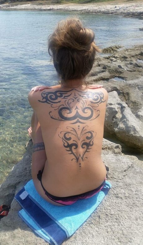 Koroska 高品質モデル 画像