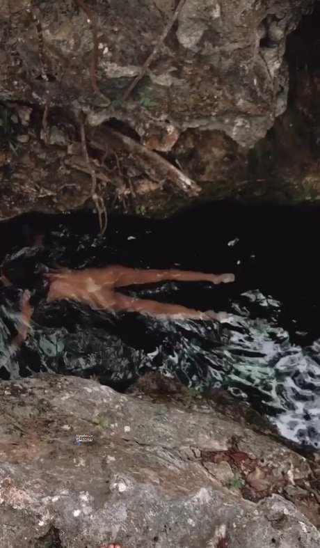 Carla Guetta Cohen かわいいポルノスター 画像