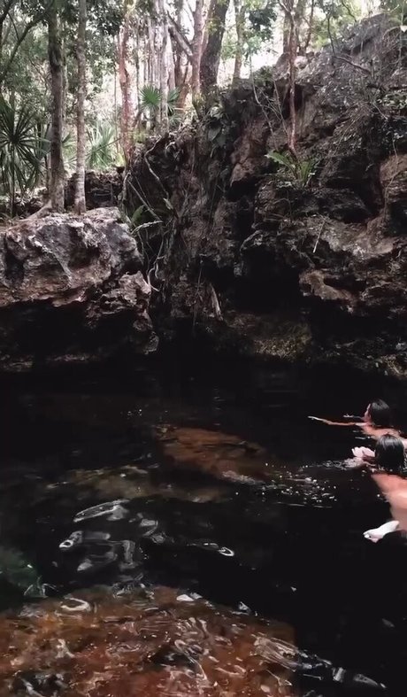 熟女 太め OnlyFans 無料xxx 画像