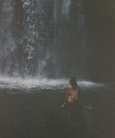 お尻オンリーファン 美しいヌード 写真