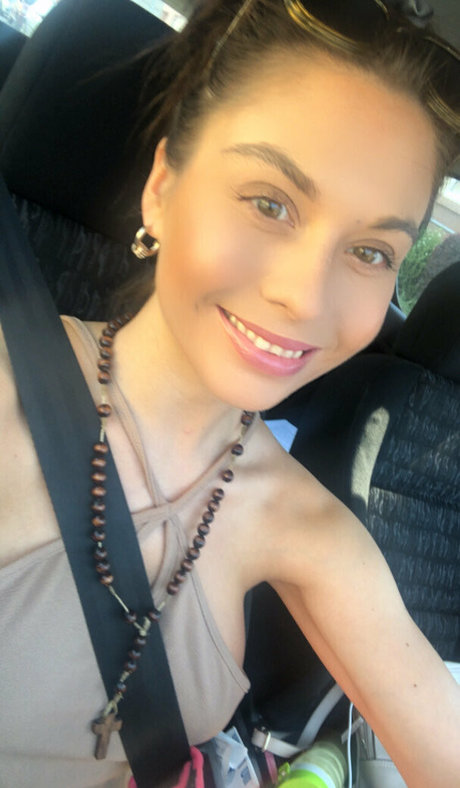 手コキ 主観視点 オンリーファンズ エロ ギャラリー