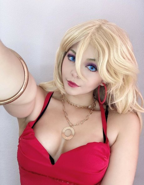 巨乳ブルネットオンリーファンズ セクシーヌード 画像