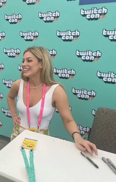 LuluLuvely ヌードスター ギャラリー