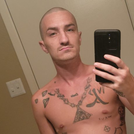 Perk アダルトモデル 画像