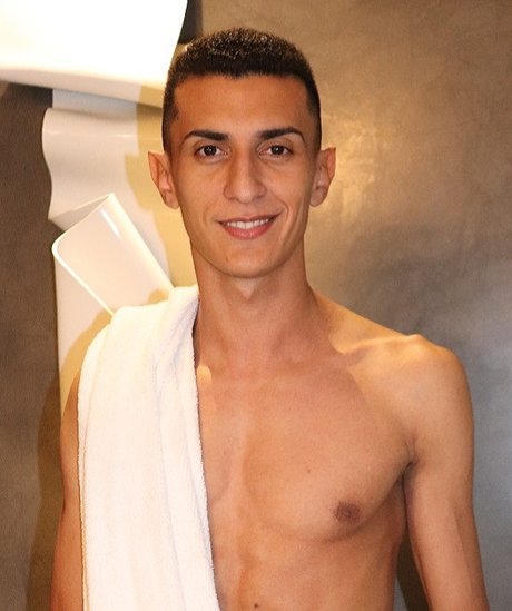 巨乳のオンリーファンズ 美しいヌード 写真