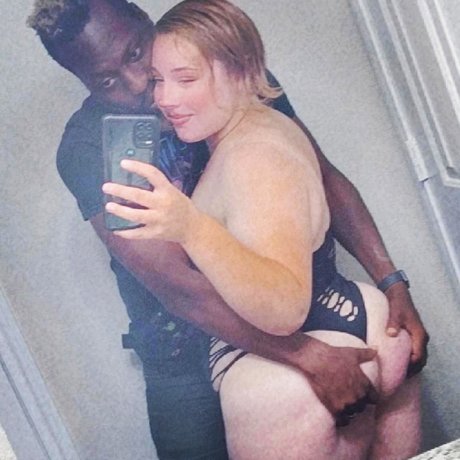 Pawgqueenblessed 完璧なモデル 写真