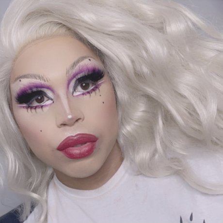 Paris LuRux ポルノスター 無料 画像