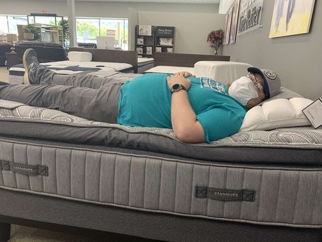 曲線美の女の子オンリーファンズ 美しいポルノ 画像