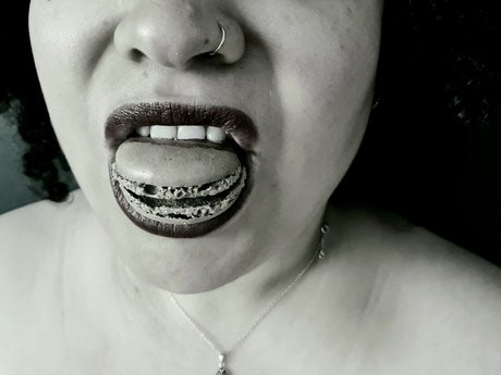 OMGWhatsGoingOn ポルノスター 美しい 画像