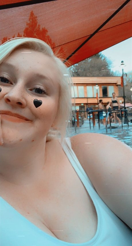 Queen of Curves ポルノスター セックス 画像