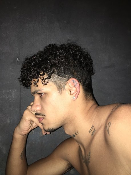 Rixxardd 裸モデル 写真