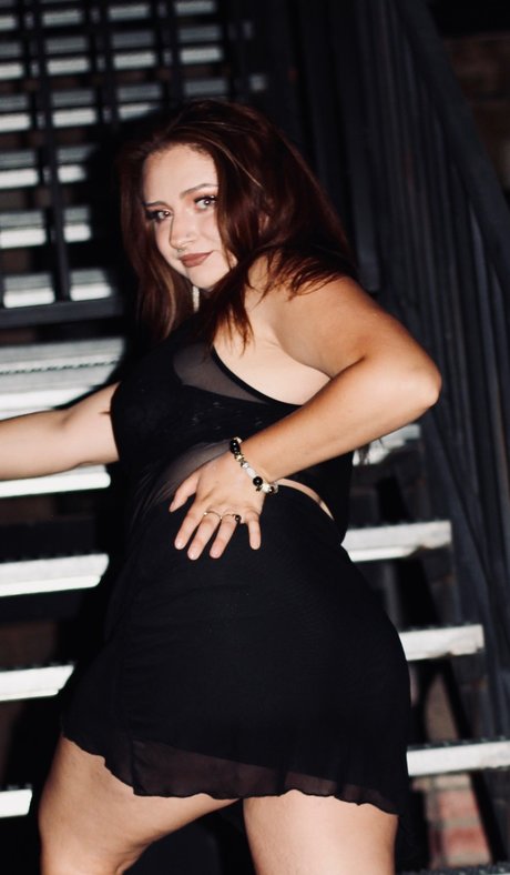 Niki Rae_ 裸のモデル 画像