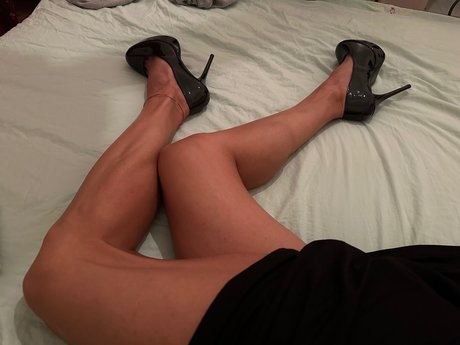 Marilyn TRAV ヌードスター 写真