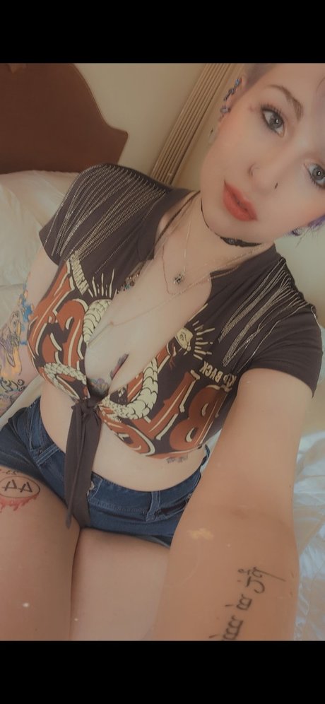 ビデオ通話 オンリーファンズ アート裸 写真