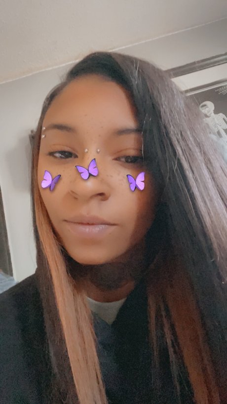 Angie Love ポルノスター ヌード 写真