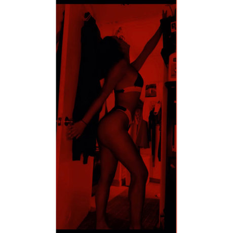 Barbie morena HDモデル 写真