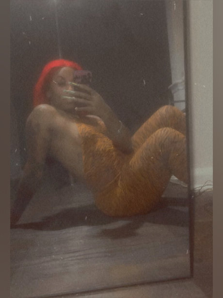 ママソロOnlyFans エロチック 写真