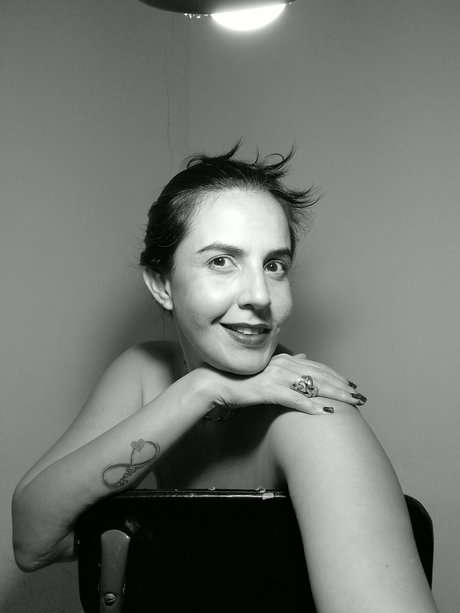 La Beba アダルトモデル 写真