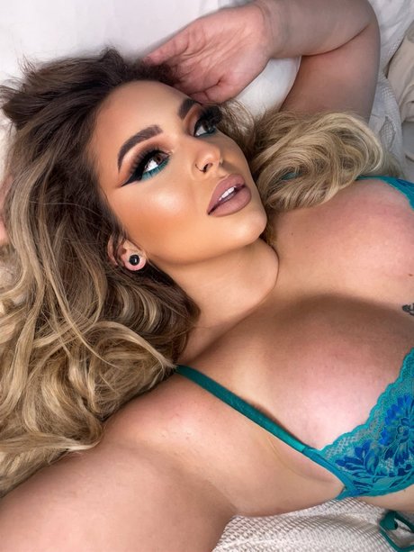 Mercedes thee stallion 限定モデル 画像