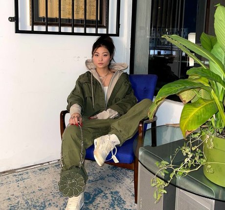 Mae Col xxxモデル 写真