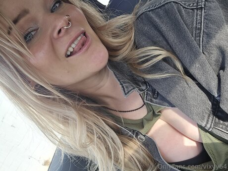 Vixyy64 最高のモデル 画像