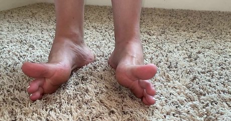 ゲイの小人オンリーファンズ 無料セクシー ギャラリー