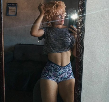 Stherx Monteiro セックス女優 写真