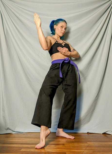 maryjanesweb ポルノスター 画像