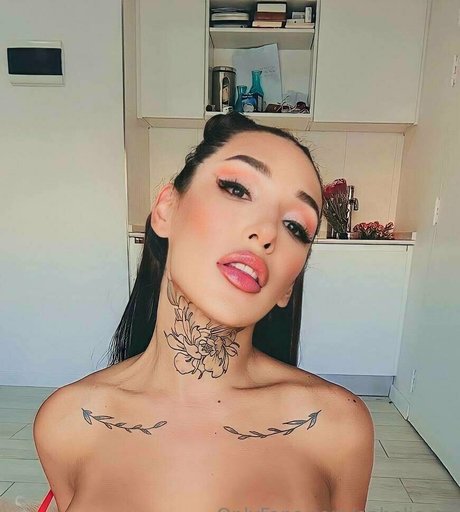 ヌード教師オンリーファンズ ホットxxx アーカイブ