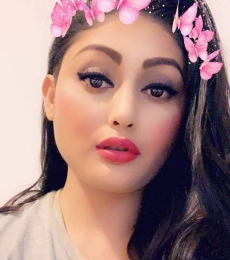 Real Goddessanna HDスター ギャラリー