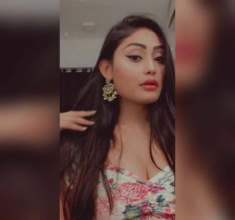 Real Goddessanna 完璧なモデル 画像