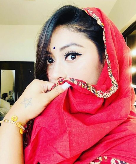 Real Goddessanna アートスター 写真