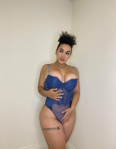 日本の女子高生OnlyFans xxx 画像