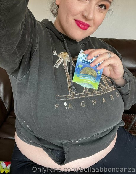 メガネのみのファン ヌード 画像