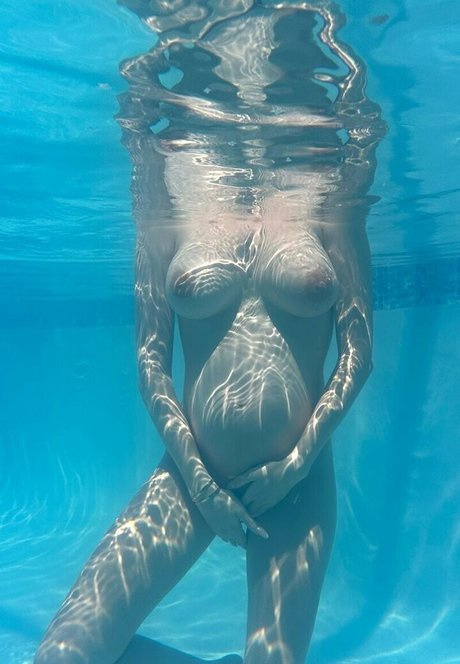 足ヌードオンリーファンズ ホット 写真