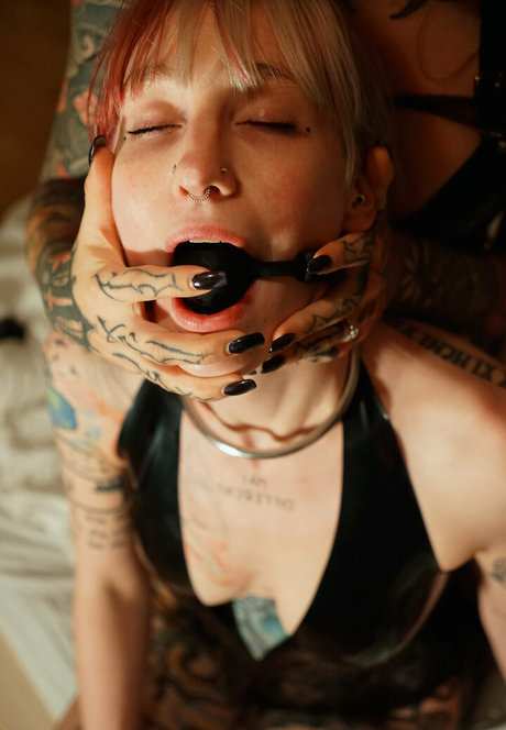 トゥインクスオンリーファンズ 無料ヌード 写真