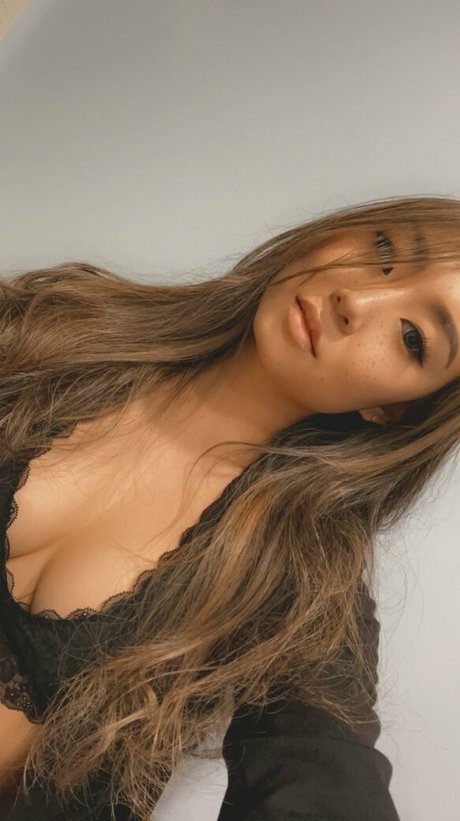 ティーントランスオンリーファン アダルト 写真