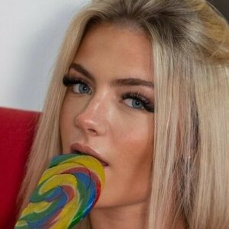 縛られたOnlyFans 無料ヌード 写真