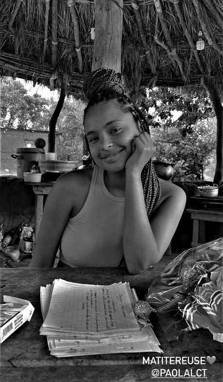 Paola Locatelli 裸のスター 画像